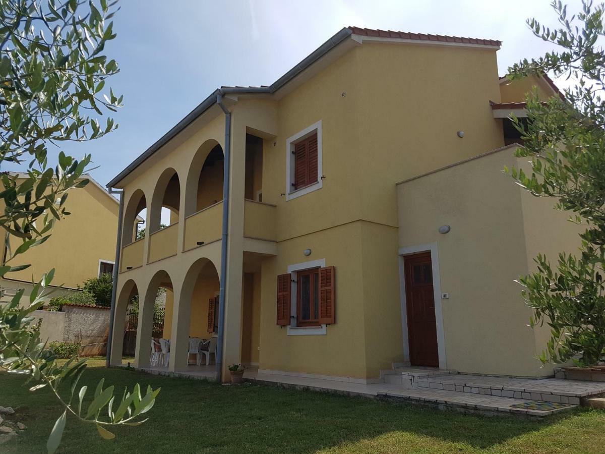 Apartment Barba Ližnjan Exterior foto